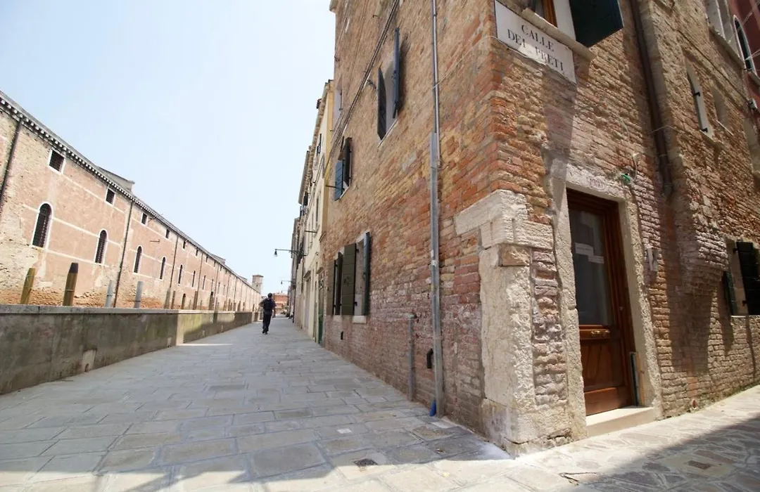 Veneziacentopercento Picenin Apartment-1